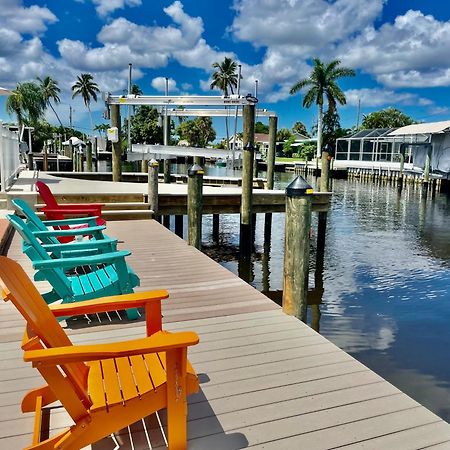 Hot Tub And Dock Gilligan'S On The Island Matlacha Exterior foto