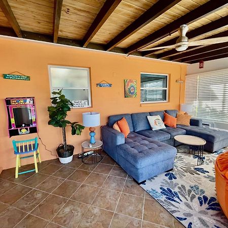 Hot Tub And Dock Gilligan'S On The Island Matlacha Exterior foto
