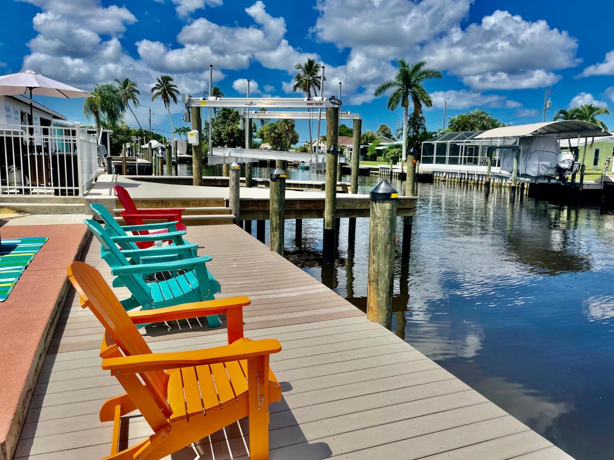 Hot Tub And Dock Gilligan'S On The Island Matlacha Exterior foto